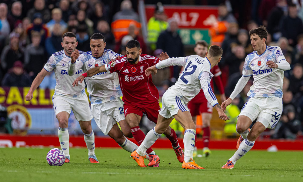 利物浦迎英超关键赛，冲刺阶段止住颓势，质疑声仍在，团队化学反应显著的简单介绍