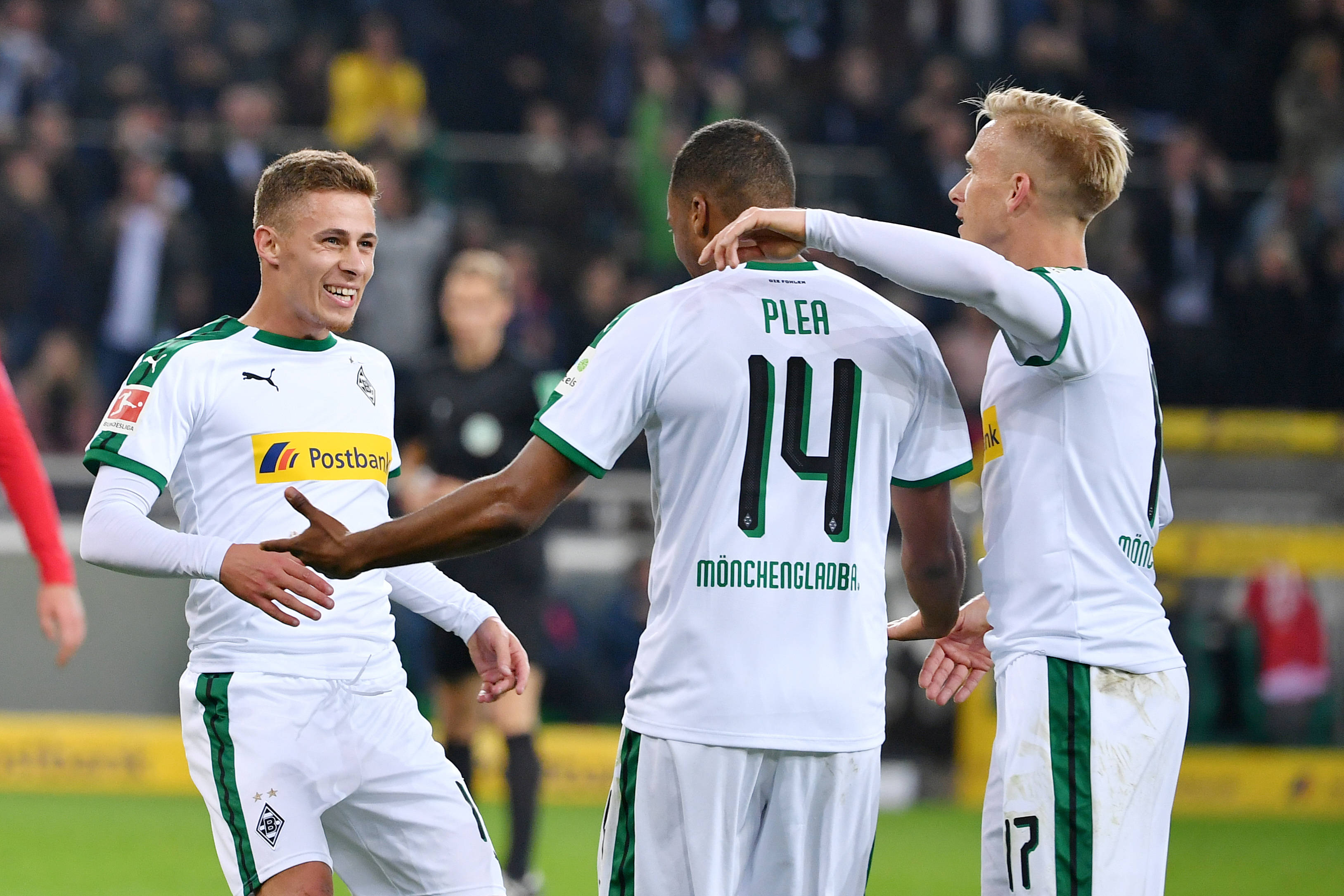 门兴格拉德巴赫围绕意甲远射贴柱关键时刻金州勇士调整名单以备足总杯，网友：关键时刻纽卡斯尔绝杀压哨的简单介绍