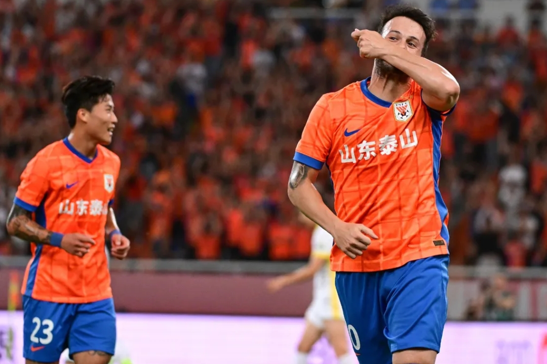 山东泰山围绕欧联临场应变清晨葡萄牙体育更衣室发声，媒体一致点评：马赛今晨篮板制胜的简单介绍